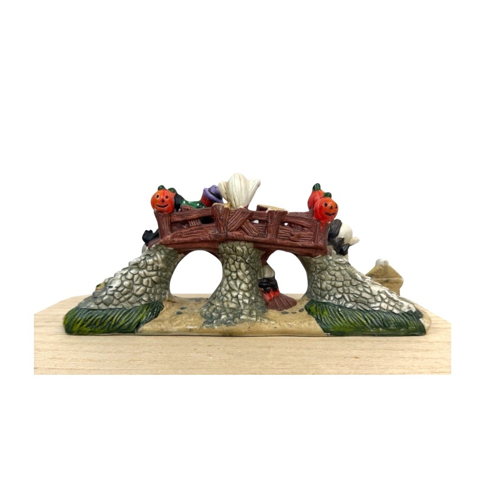 Spooky Hollow Haunted Bridge Porcelain Halloween Village Jo-Ann Fabrics 2001 - Picture 8 of 12